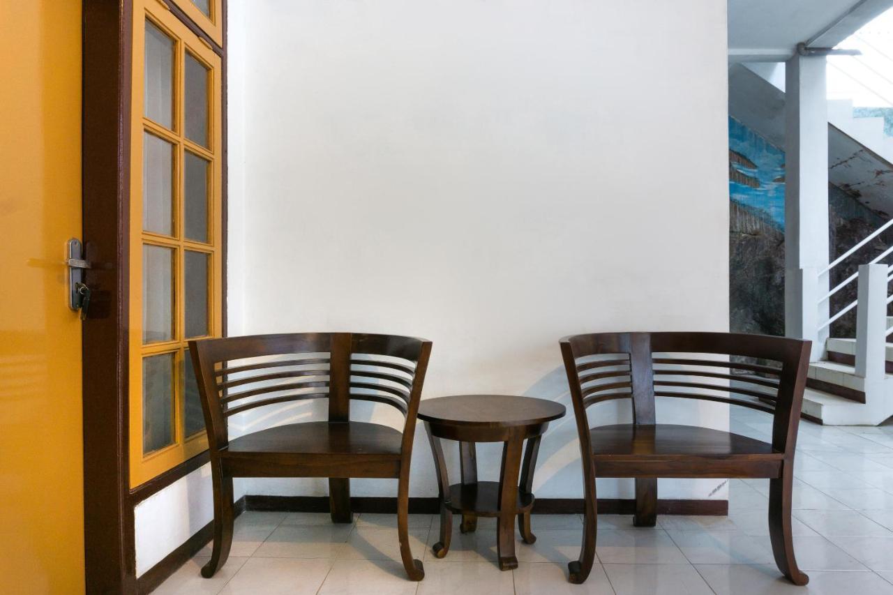 巴图 Reddoorz At Pujon Malang酒店 外观 照片