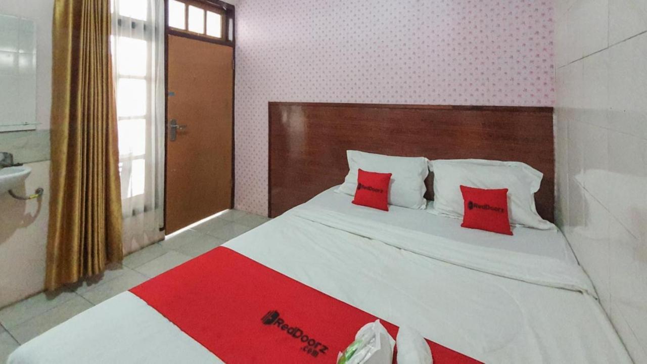巴图 Reddoorz At Pujon Malang酒店 外观 照片