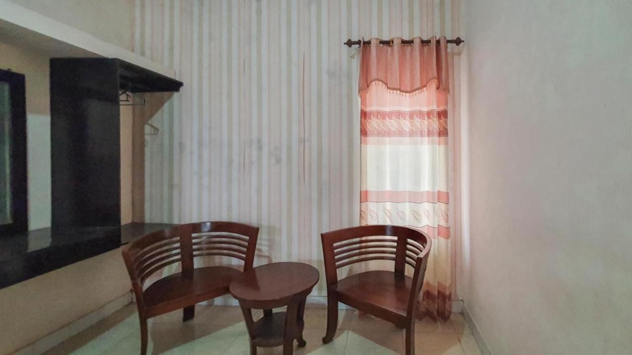 巴图 Reddoorz At Pujon Malang酒店 外观 照片