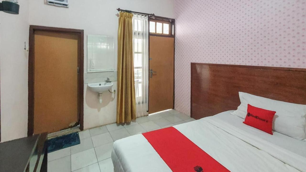 巴图 Reddoorz At Pujon Malang酒店 外观 照片